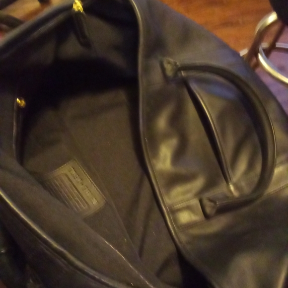 COACH Black Leather Duffle Bag approx. 22" - Picture 10 of 13